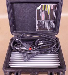 54150 Aerovironment Inc. Lithium Ion Battery Charger 20-36vdc 250w Input Aero Vironment Inc