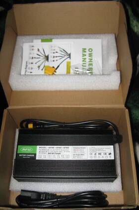 Af800 Afu Smart Battery Chargeraf800 84v 8a For 20s 72v Lithium Xt60 Plug