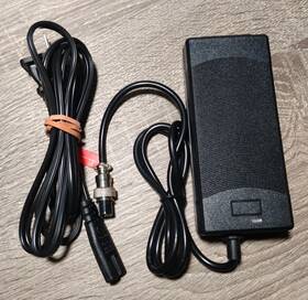 Sjt-85e Arsty Li-ion Battery Charger 42v 2a Ac/dc Power Adapter Open Box