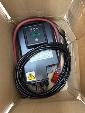 1069766 Battery Tennant Oem Part # 24v 20a Onboard Industrial Charger