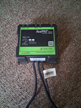 Bos12v2 Battery Rs2/bos12v2 Dual Pro Rs2 12v 2-bank Charger Bos System Marine Boat Power