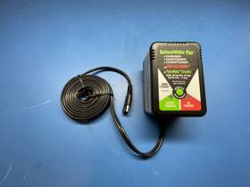 12106a8v Batteryminder Plus 8 Volt 1 .3 Amp Battery Charger/maintainer/conditioner