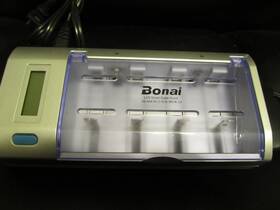 Bst-c906w Bonai C906w Charger For Dc Aaa Aa And 9v Rechargeable Batteries