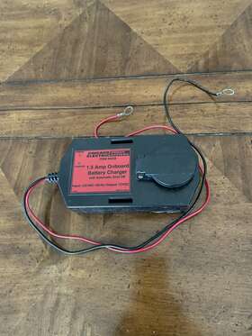 Chicago Electric 792363932585 93258 12volt 1.5 Amp Onboard Battery Charger