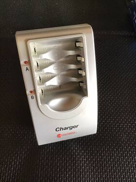 Dbc-6 Columbia Model Ni-mh / Ni-cd Aaa Aa Battery Charger Tested Excellent