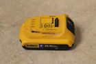 Dcb203bt Dewalt Xr Max Bluetooth Compact Battery Used