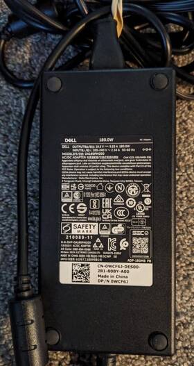 Da180pm200 Dell 9ny2w 180 Watts Ac Adapter - 7.4 Millimeters Barrel Tip