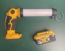 Ez5001339 Dewalt Dcd205 Battery For With Portable Work Light S/n 044951