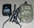 Dvu-kom1 Dvu Kom-1 Empire Universal Battery Charger For Camcorders Cameras