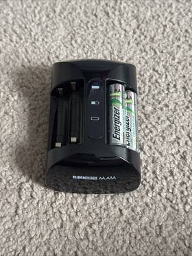 Energizer 711181658224 Lithium 4 Aa Rechargeable Batteries Fast Charger