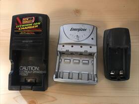 Bqcc17 Energizer Lot Of 3 Aa Aaa Battery Charger Used New Bright Ni Mh And Lithium