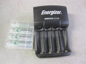 Chvc4e Energizer Nimh Battery Charger Aa/aaa With 4 Rechargeable Batteries