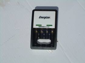 Chvcm3-nz Energizer Ni-mh Battery Charger For Aa Aaa Batteries