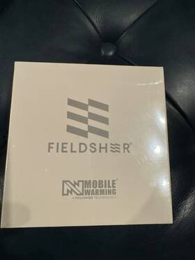 Mwob05v04721 Fieldsheer New Mobile Warming Overbox Battery And Cable 5v 4700mah Black