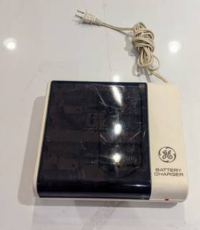 Bc8b Ge 043168429627 General Electric Aa Aaa C D 9v Battery Charger Model Vintage Great Cond