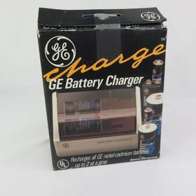 Ge 043168429641 Battery Charger Sizes Aa Aaa C D 9volt Nickel-cadmium Vintage Original Box