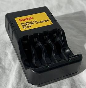 K200 Kodak K200w Genuine/original Model Battery Charger - 4x Ni-mh Ni-cd Batteries