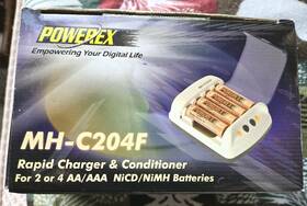 Mh-c204f-4aa160-dc Maha Nos Powerex Mh-c204f Rapid Charger And Conditioner Aa/aaa Nicd/nimh Batteries