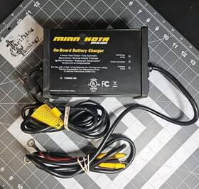 1821060 Minn Kota Mk 106 Battery Charger Tested Mk106 6 Amp Watertight Guc 12v Use