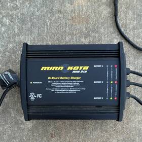 3-bank Minn Kota Mk-315 Mk 315 On-board Battery Charger 12v 5a Marine Wired Agm
