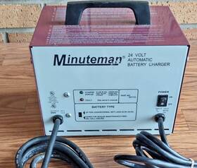 957733 Minuteman 24 Volt Automatic Battery Charger - Tested Works Great