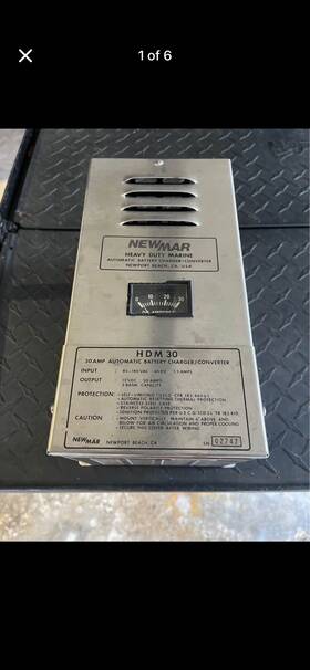 Hdm-30 Newmar Hdm 30 Automatic Battery Charger Converter 12vdc 3 Bank Capacity