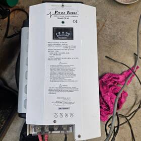 Pt-24-20ce Newmar Pt-80 Phase Three Pt Series Battery Charger