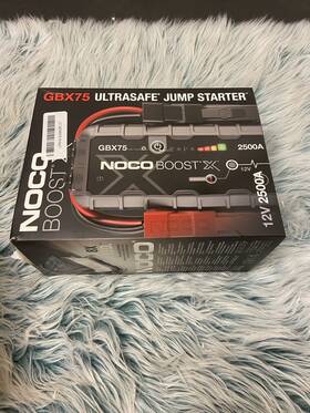 2500a Noco 046221200089 Gbx75 12v Ultrasafe Lithium Jump Starter Untested As Is