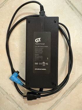 Fy1354500 Onewheel Gt-s Hypercharger 113v