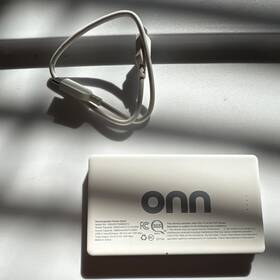Wa10007s304571a Onn Usb Rechargeable Power Bank 20000mah Li-ion 74wh 5v With Cable