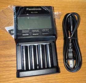52065e00 Panasonic Eneloop Pro Professional Charger Lcd Screen Led Usb Output Bq-cc65