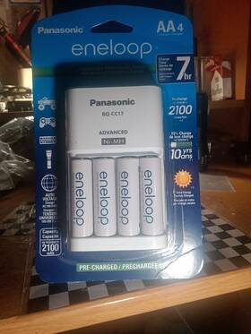 Bq-cc63 Panasonic Four Aa Envelope Batteries With Advanced Charger