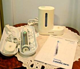 Hx6160 Philips Hd6160 Sonicare Flexcare Toothbrush/uv Sanitizer/charger/travel Kit