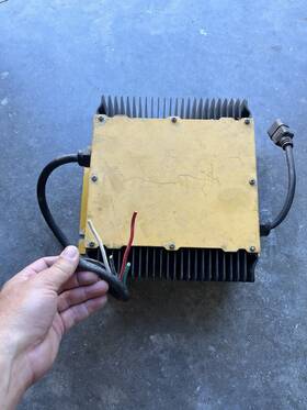 910-7200 Quiq 912-7200 Delta-q Model 72volt Battery Charger 100-240 Volt For Parts