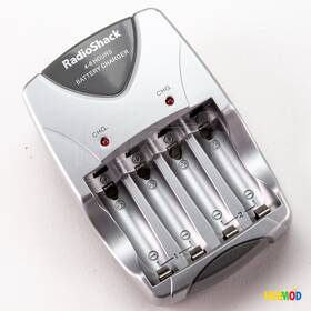 23-1304 Radioshack Compact Battery Wall Charger Aa Aaa Ni-mh Ni-cd Batteries