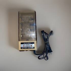 No.23-132a Radioshack 23-132 Archer Deluxe Nickel Cadmium Battery Charger Cat. By Radio Shack 9v