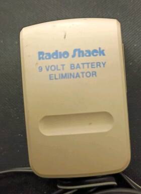 273-1552a Radioshack Radio Shack 9 Volt Battery Eliminator.