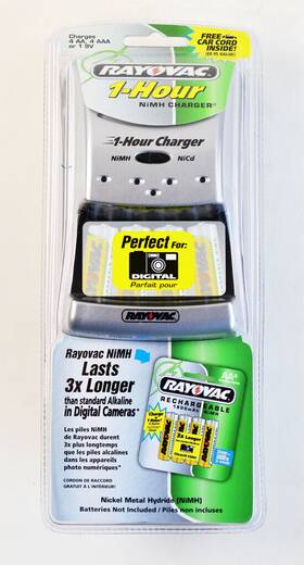 Rayovac 012800487264 1 Hour Nimh Charger With Car Cord Charges Aa Aaa And 9v In