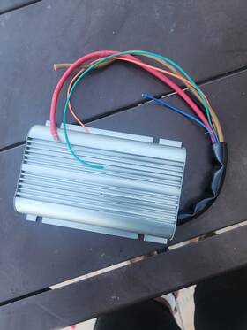 Bcdc1240 Redarc 12v 40a Dc/dc 3-stage Battery Charger Lifepo4 Solar Vehicle