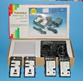 86-t300 Satter Incorporated Tundra T300 Tandem Charger For Camcorder Battery Ac/dc Sequential 8mm Vhs-c