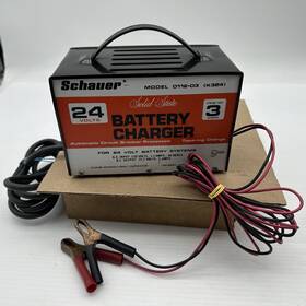 0112-03 Schauer 24 Volt 3 Amp Automatic Solid State Battery Charger Usa