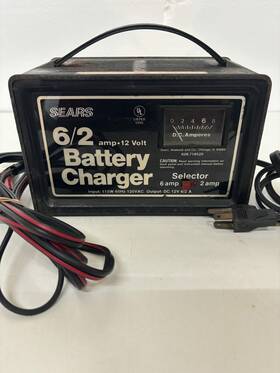 Usa-608.718520 Sears 608.718520 Vintage Roebuck And Co. 6/2 Amp 12v Battery Charger-made In