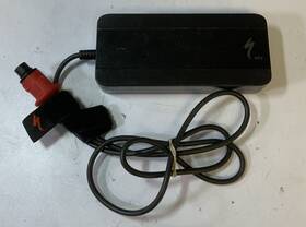 Sbc-c06 Shenzhen 100-240v 3.0a Li-ion Battery Charger Black Inch D3e