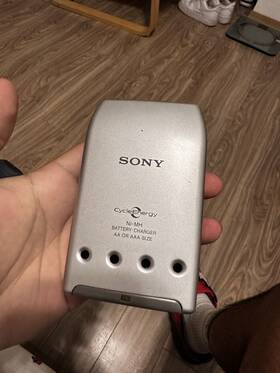 Bcg-34he Sony 008562006072 Battery Charger Ac100-240v Ni-mh Aa Aaa