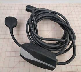 1101789-00-j Tesla 1509564-00-a Mobile Connector Umc Charging Cord 120v Only