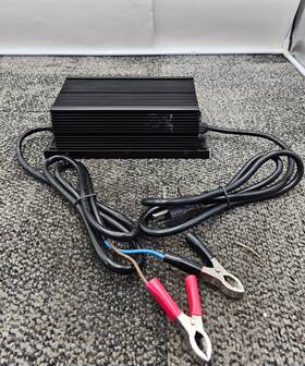 Tl36c Thor 36v 10a Lithium Battery Charger Black Led1 Power On Led2 Charging