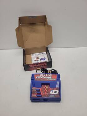 P03046856 Traxxas 020334293305 Ez-peak Plus 40w 4ah Nimh Lipo Fast Charger