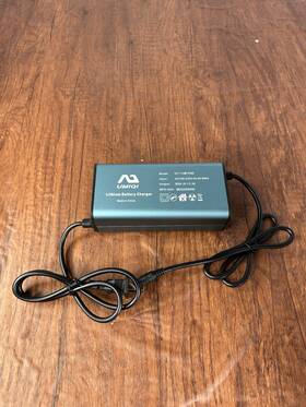 Ylt-110w-p320 Umiqi 54.6v 2a Lithium Battery Charger Power Supply
