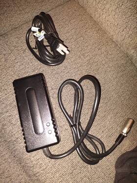24bc2000tu-1alt3 Upg 24v 2a Uinversal 24bc2000tu-1 Smart Battery Charger