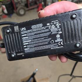 Ele1909103 Upg Automatic Battery Charger Advanced 3 Stage Switch Mode 24v 2a 71639